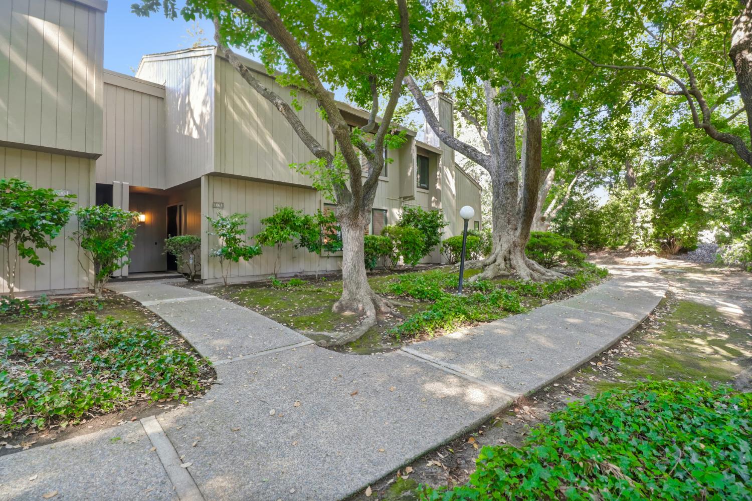 1063 Commons Drive