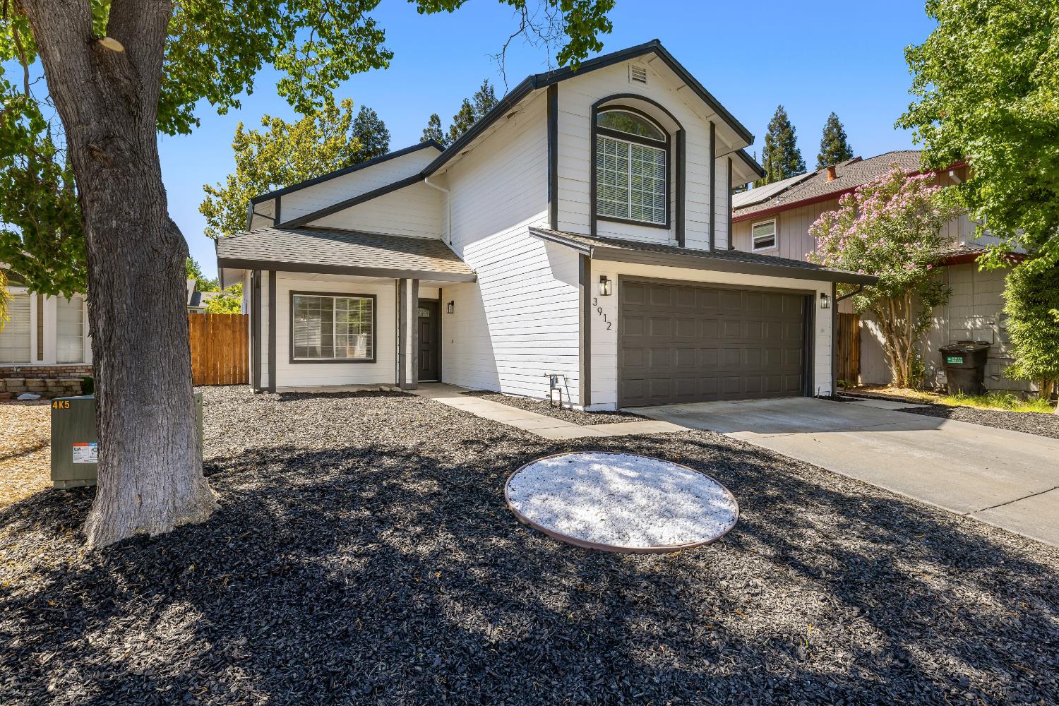 3912 Tawny Meadow Way