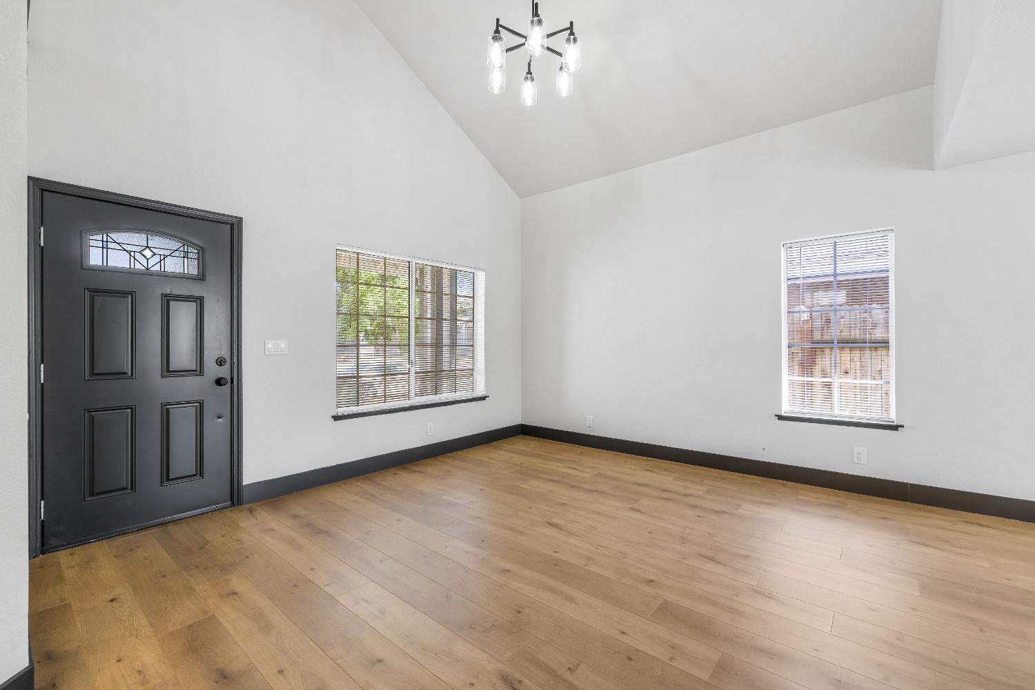 3912 Tawny Meadow Way