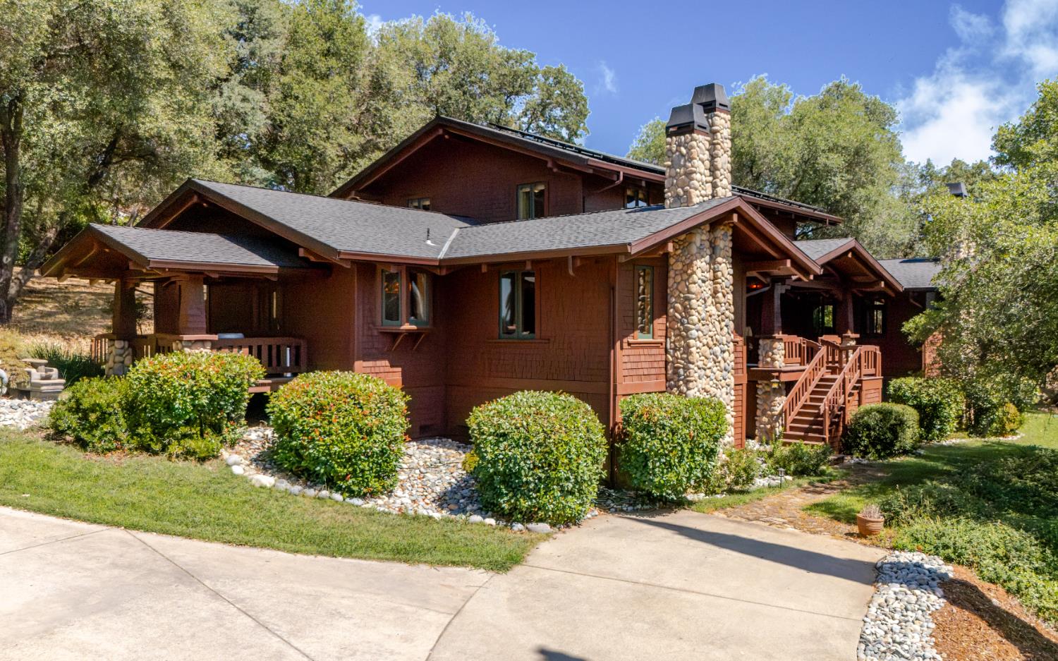 13975 Moss Rock Drive
