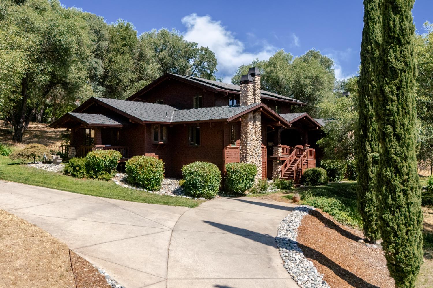 13975 Moss Rock Drive