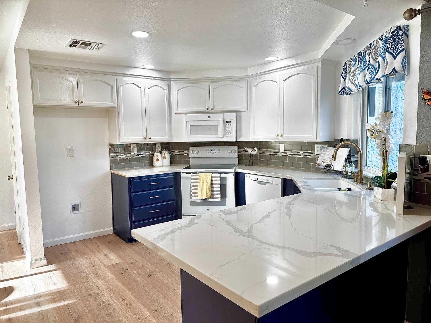 5908 Hickorywood Way