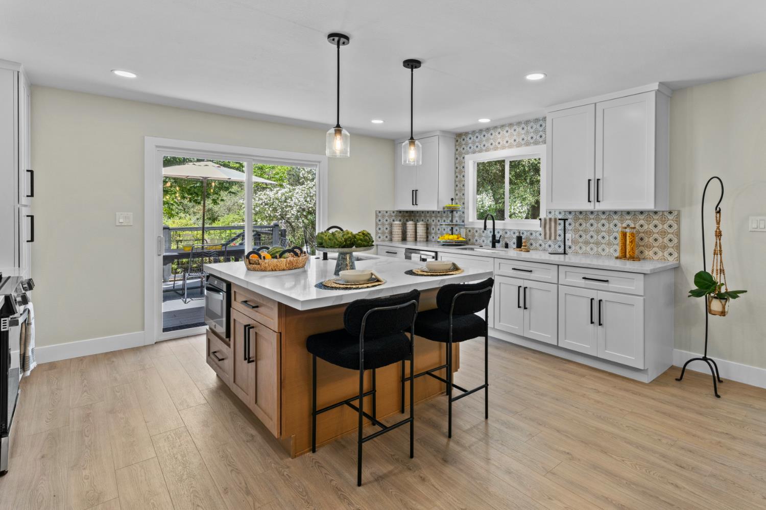 7267 Shadow Oak