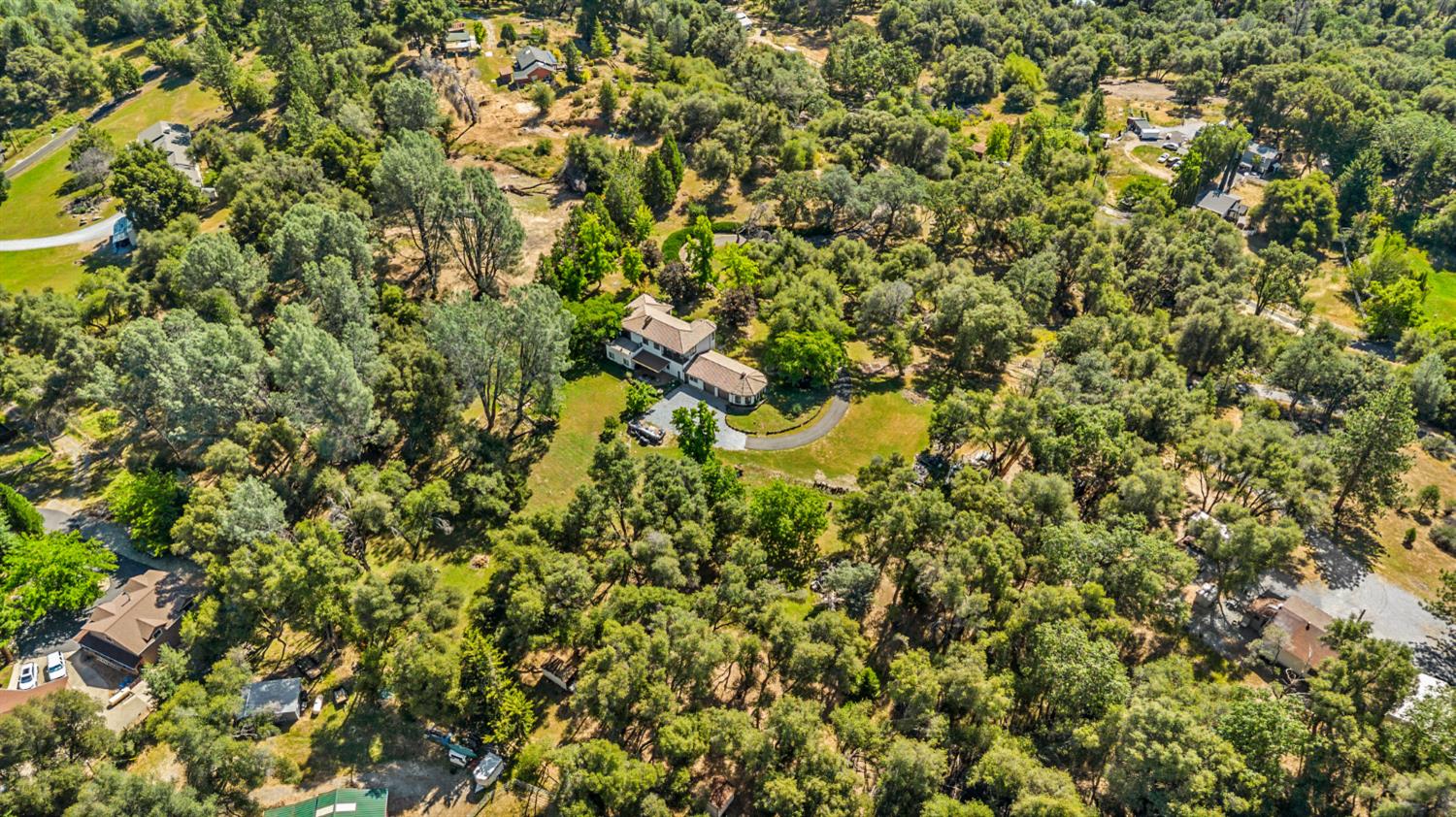 5411 Oak Leaf Circle