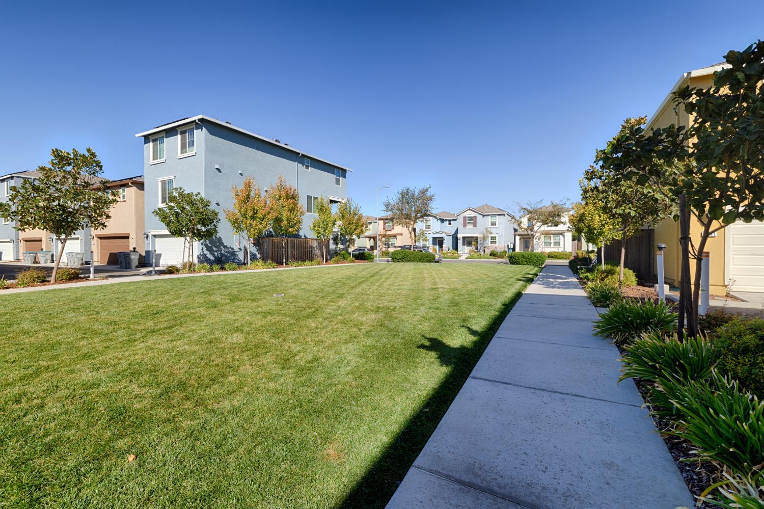 4057 Southampton Street