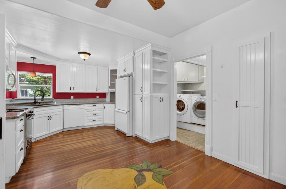 966 Live Oak Boulevard