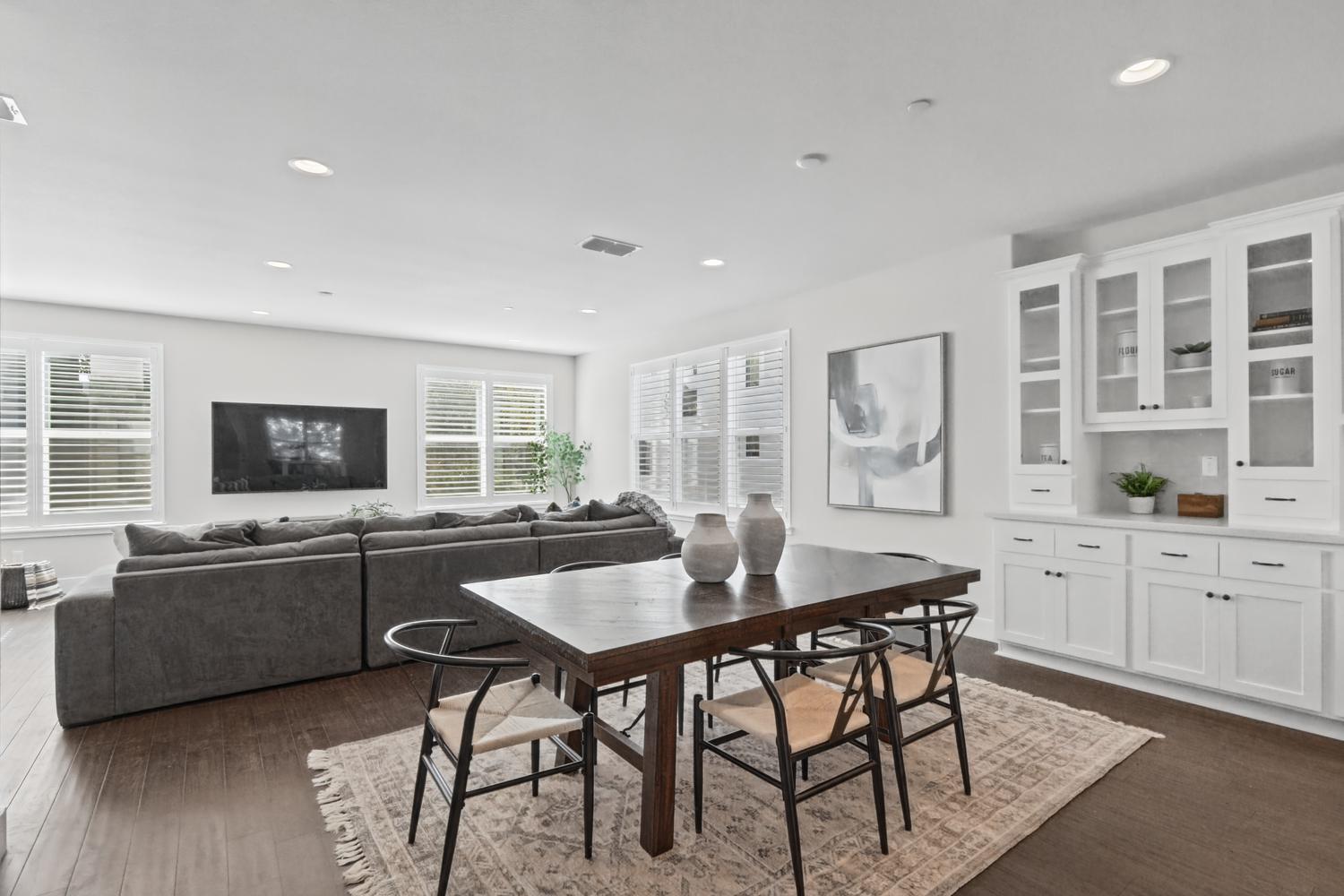 1006 Mint Chip Lane