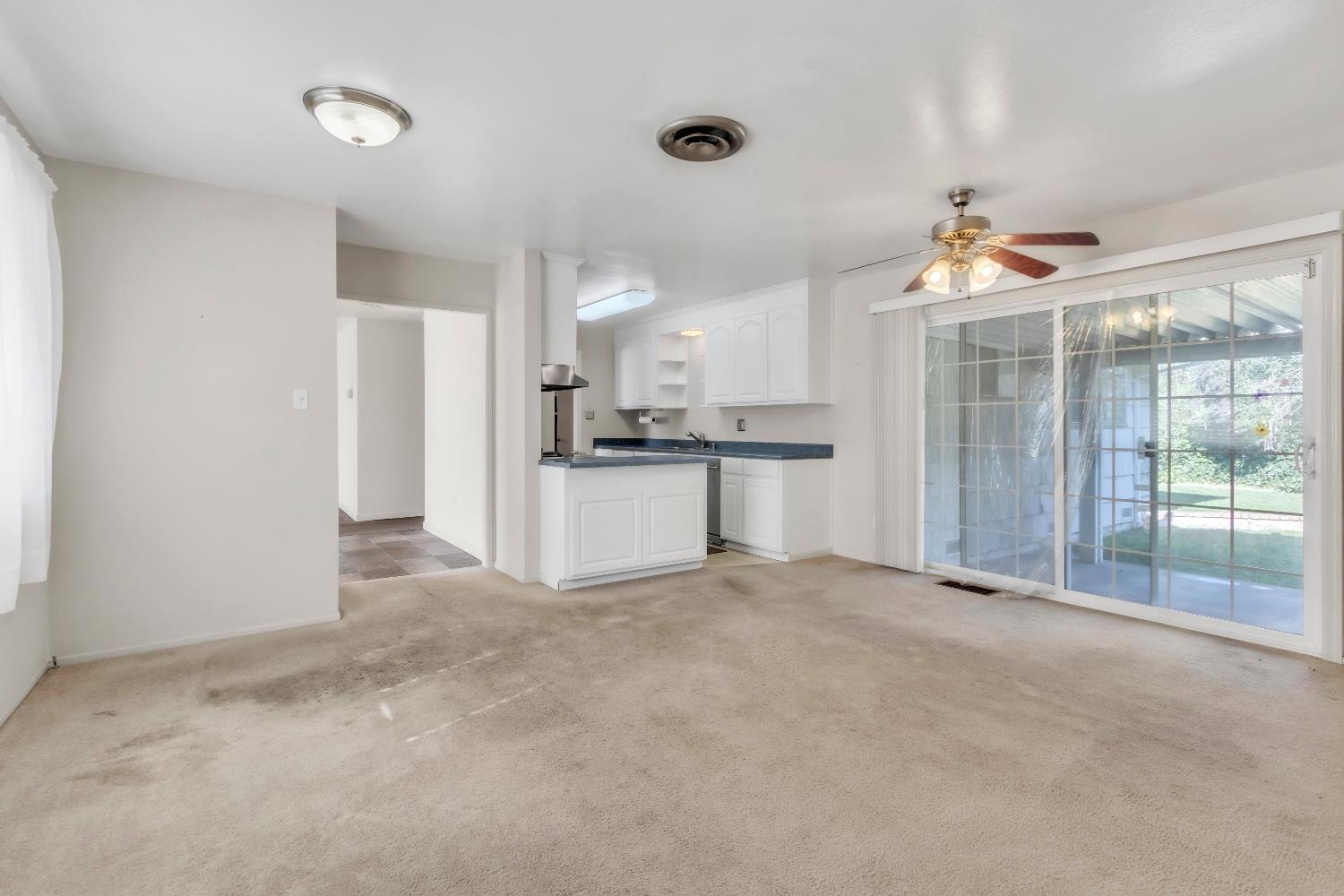 5740 Southview Court