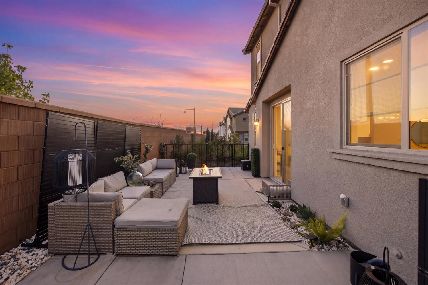 1736 Grand Breeze Lane 74