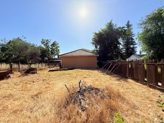 Sacramento, California 95820, United States, 5 Bedrooms Bedrooms, ,5 BathroomsBathrooms,Residential,Active,144171