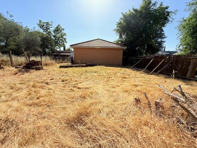 Sacramento, California 95820, United States, 5 Bedrooms Bedrooms, ,5 BathroomsBathrooms,Residential,Active,144171