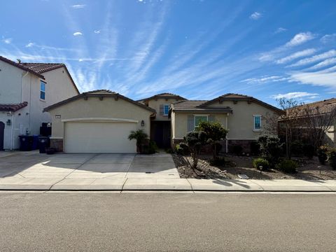 962 Orange Blossom Avenue Manteca CA 95337