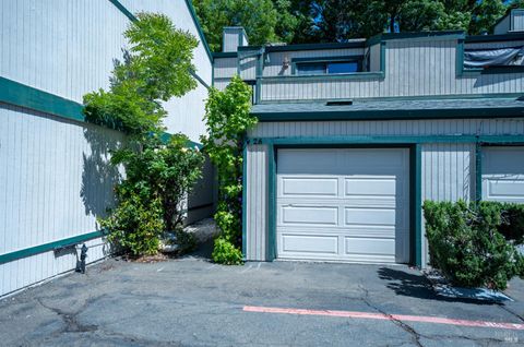 299 Shasta Drive 26 Vacaville CA 95687