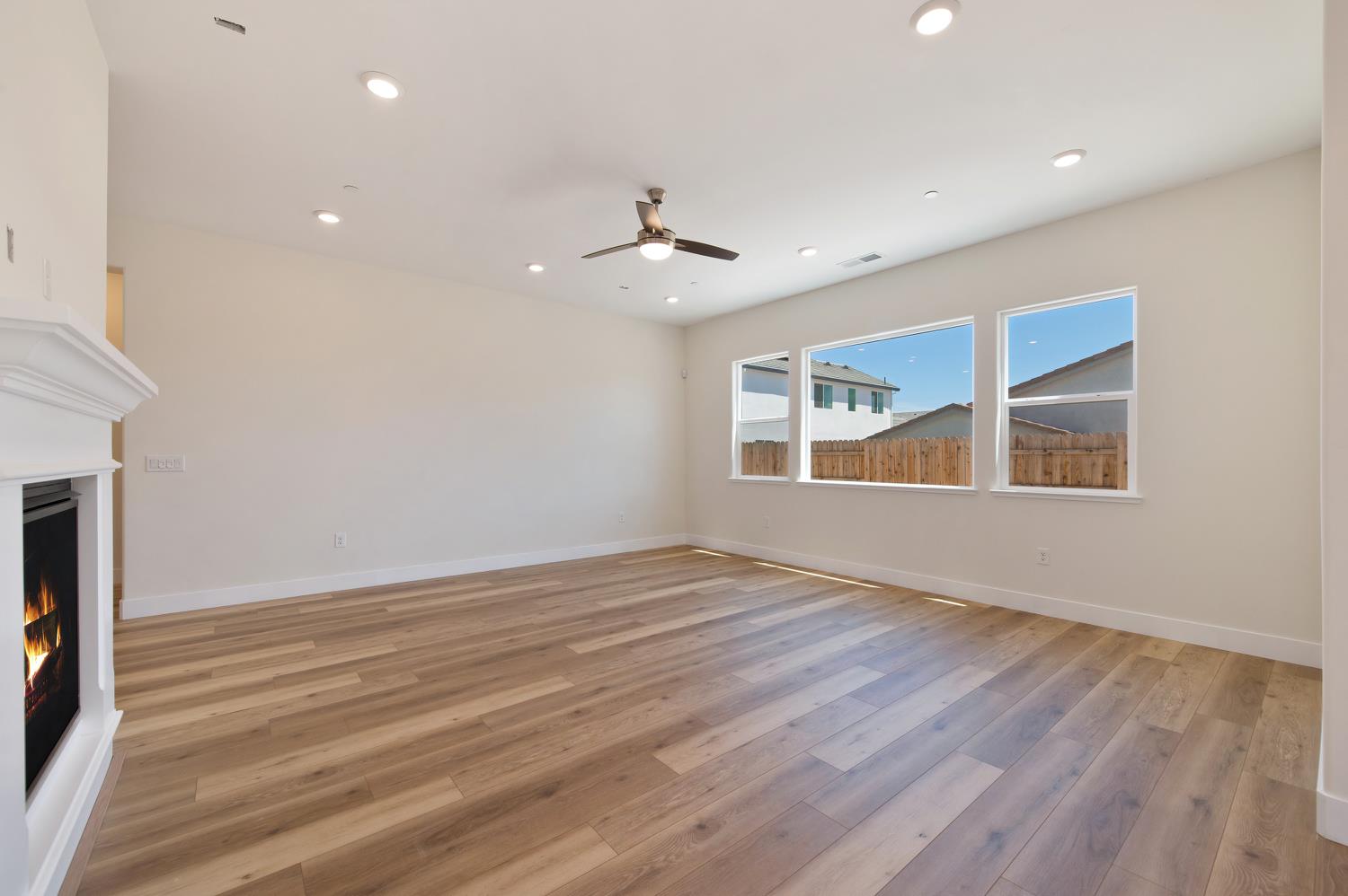 1207 Buck Ridge Drive