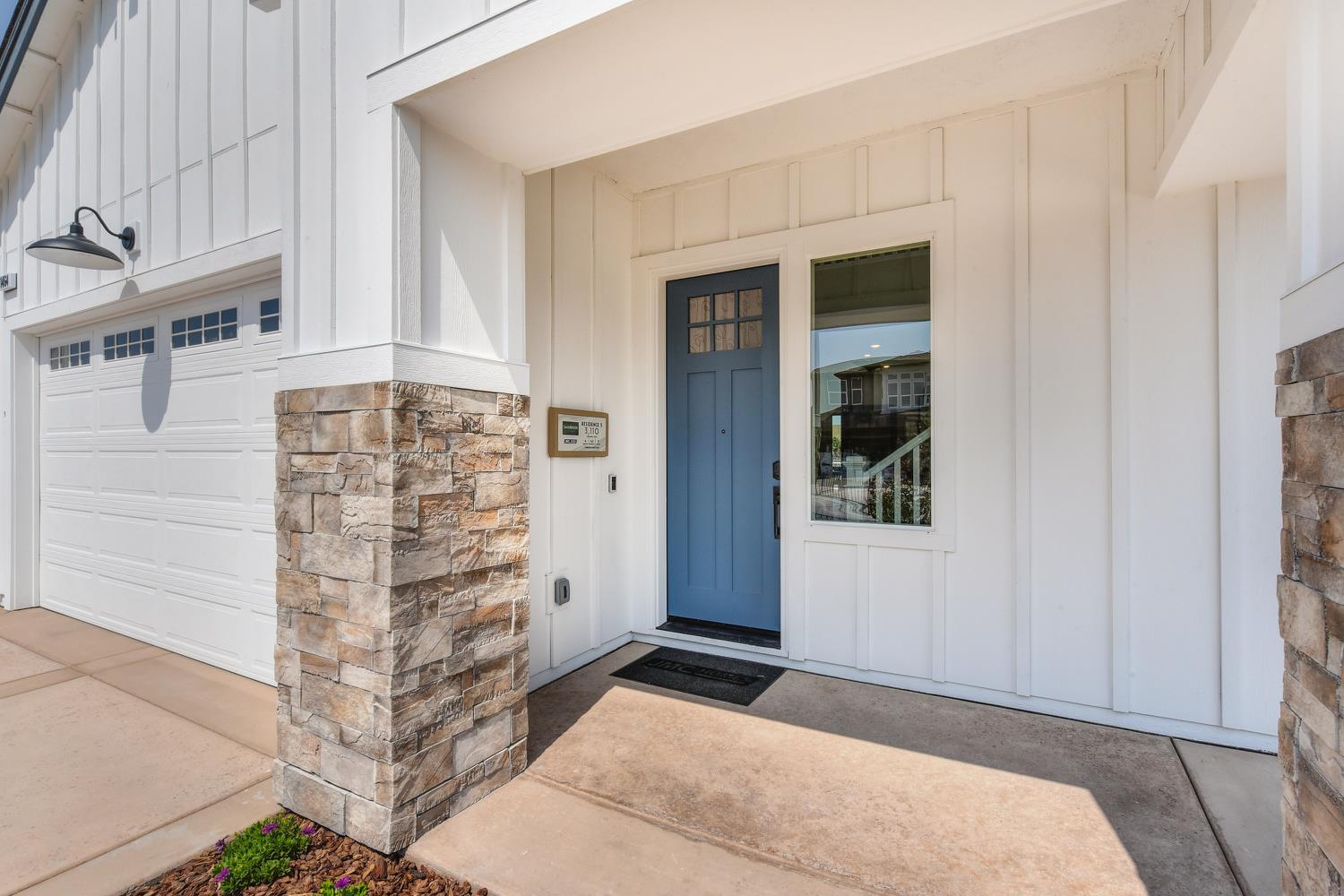 1464 Wadsworth Circle