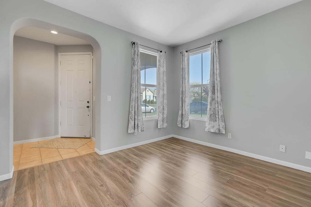 2204 Summerfield Lane