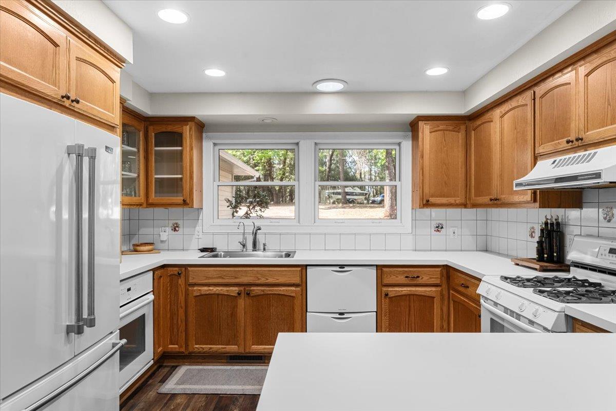 15580 Kitkitdizze Drive