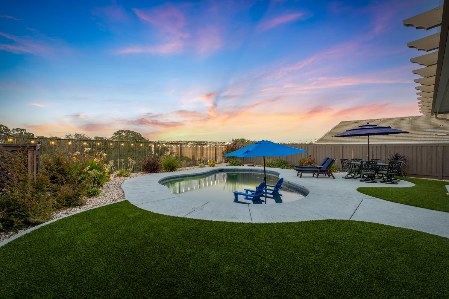 3217 Dakota Court