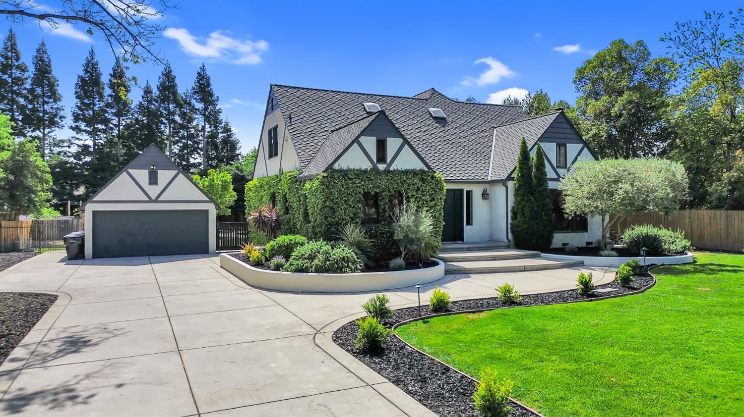 2684 Northrop Avenue