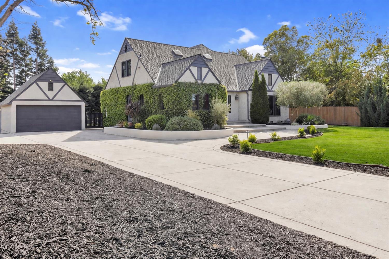 2684 Northrop Avenue