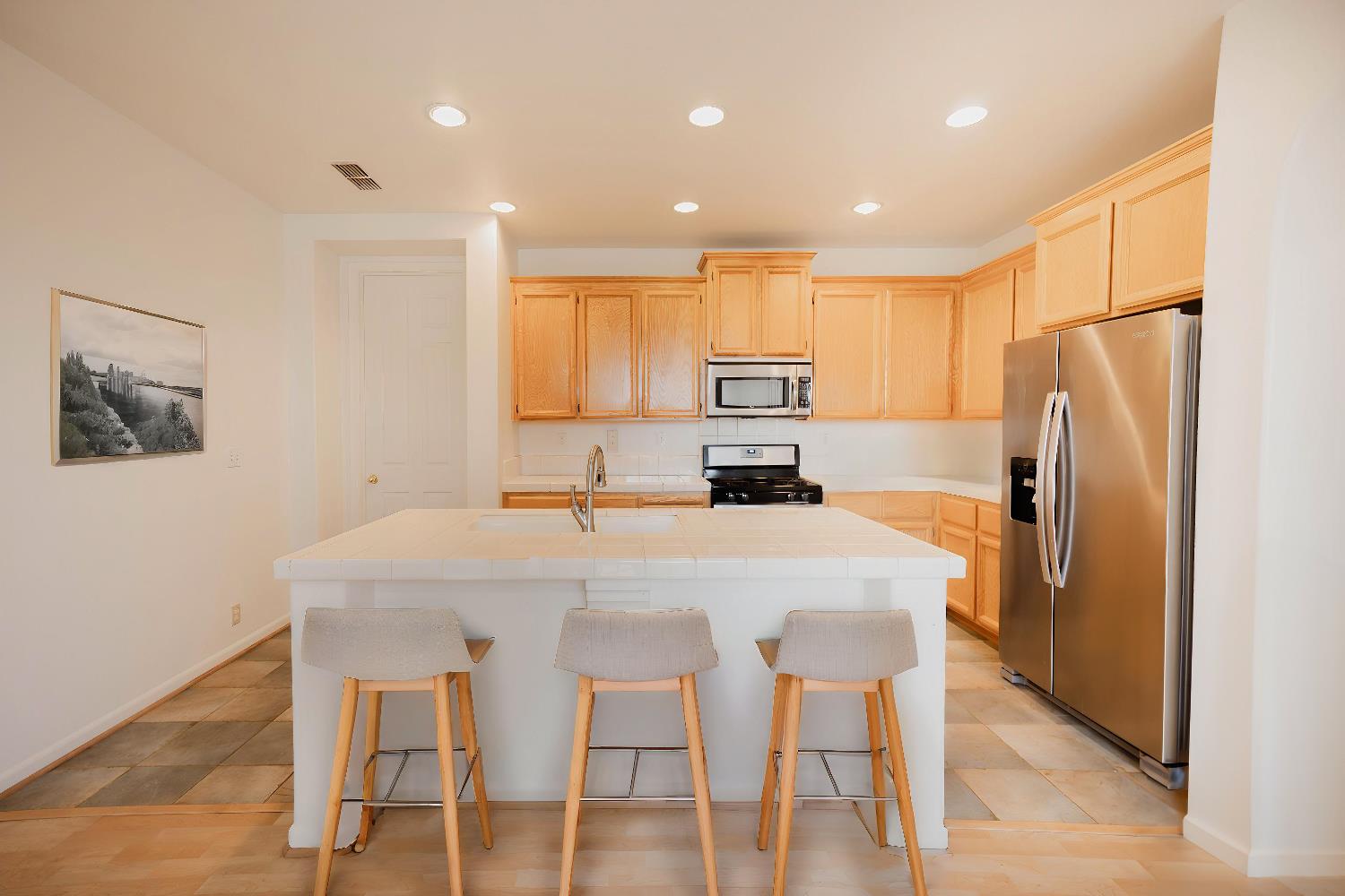 1187 W Kneebone Court