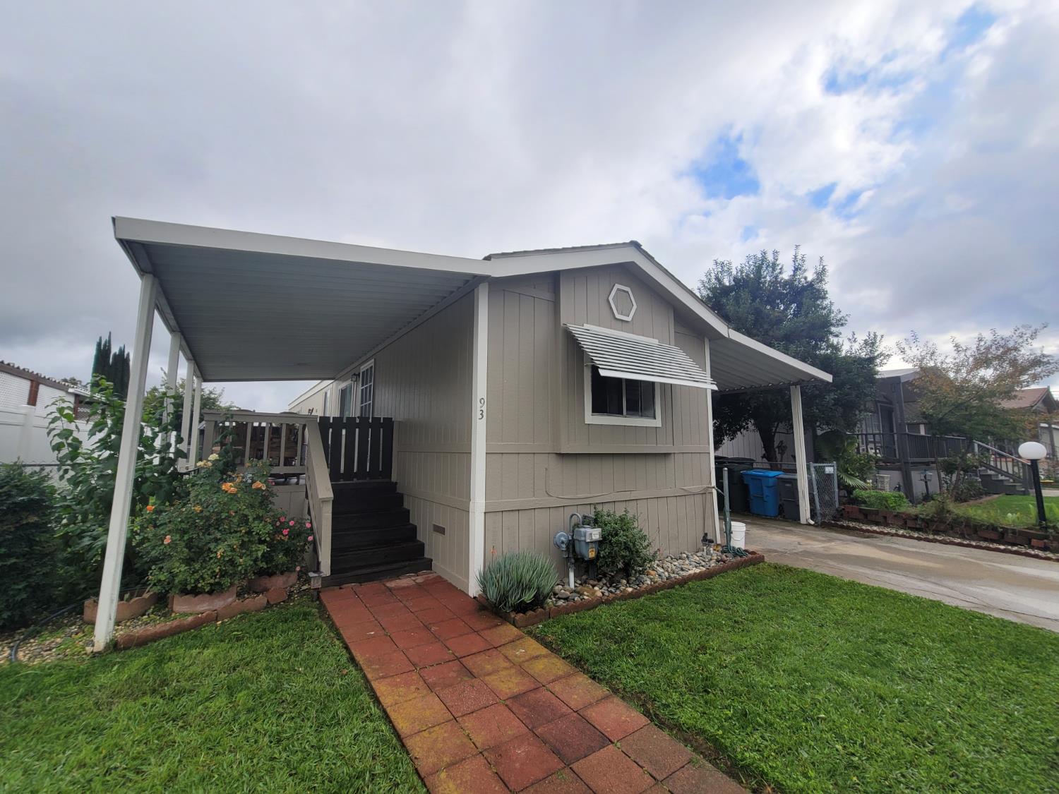 3120 Live Oak Boulevard 93