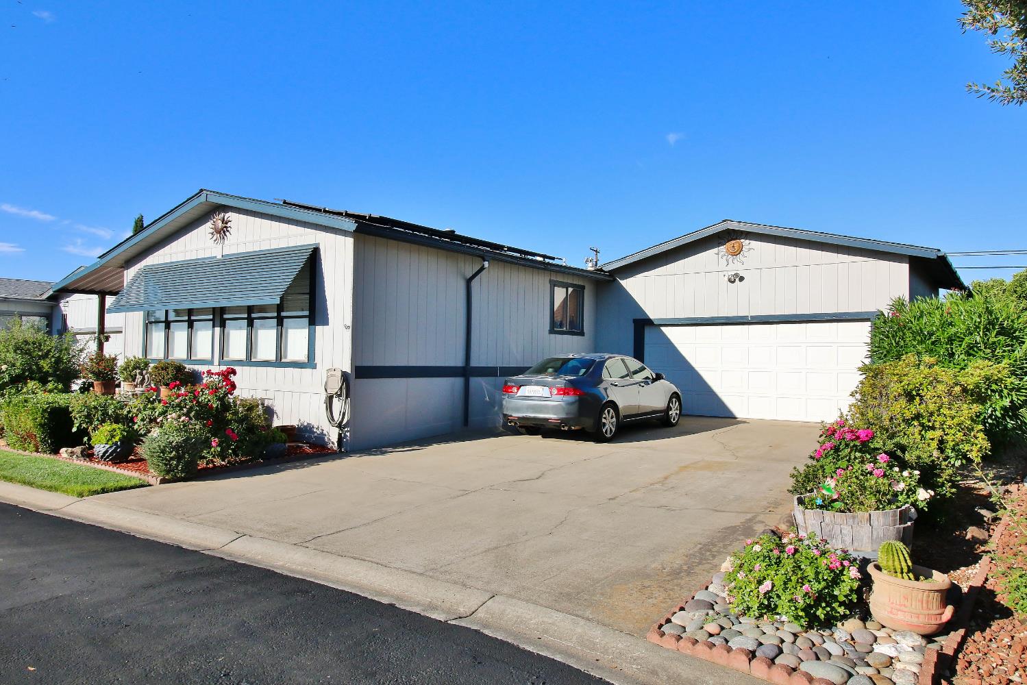 3120 Live Oak Boulevard 17