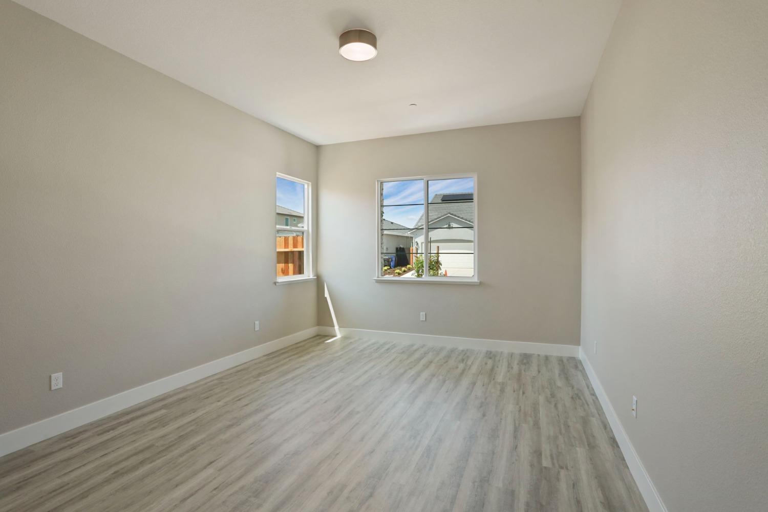 2219 Paramount Lane