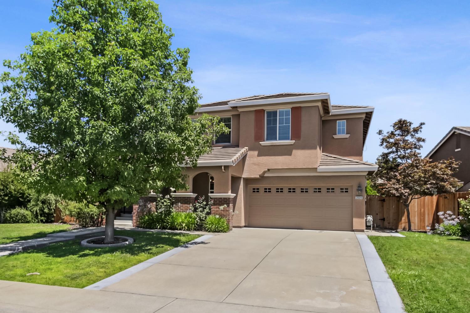 2039 Petruchio Way