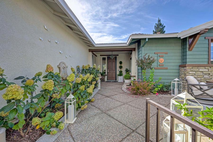 2510 Longspur Loop