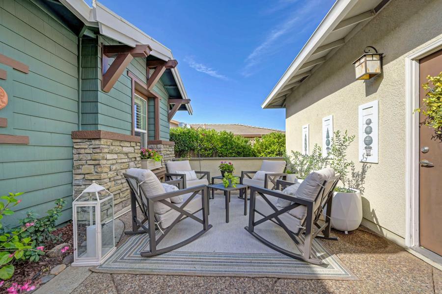 2510 Longspur Loop
