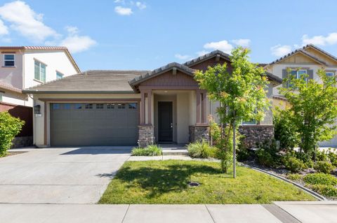 4657 S Hills Drive Folsom CA 95630