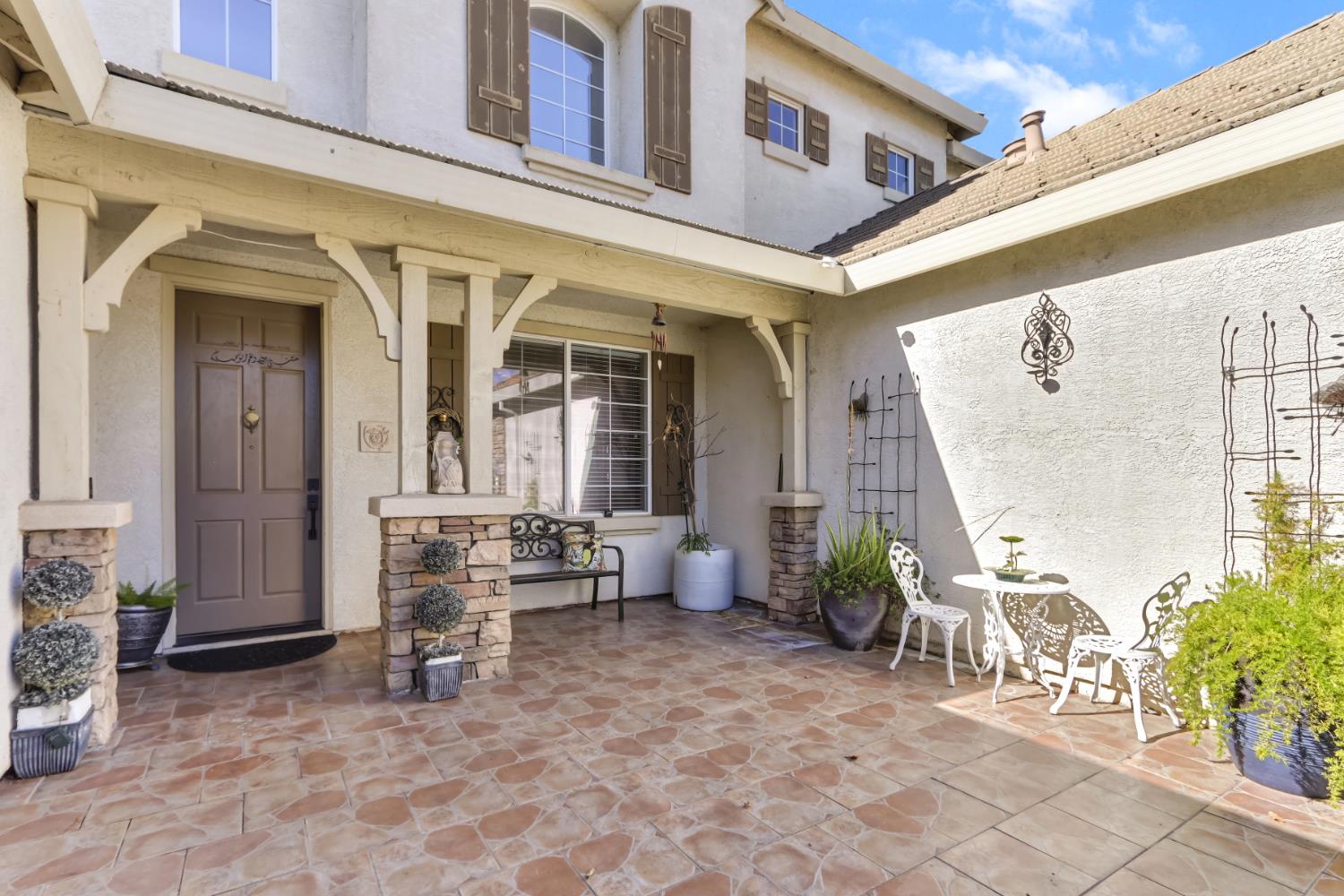 9820 Spring View Way