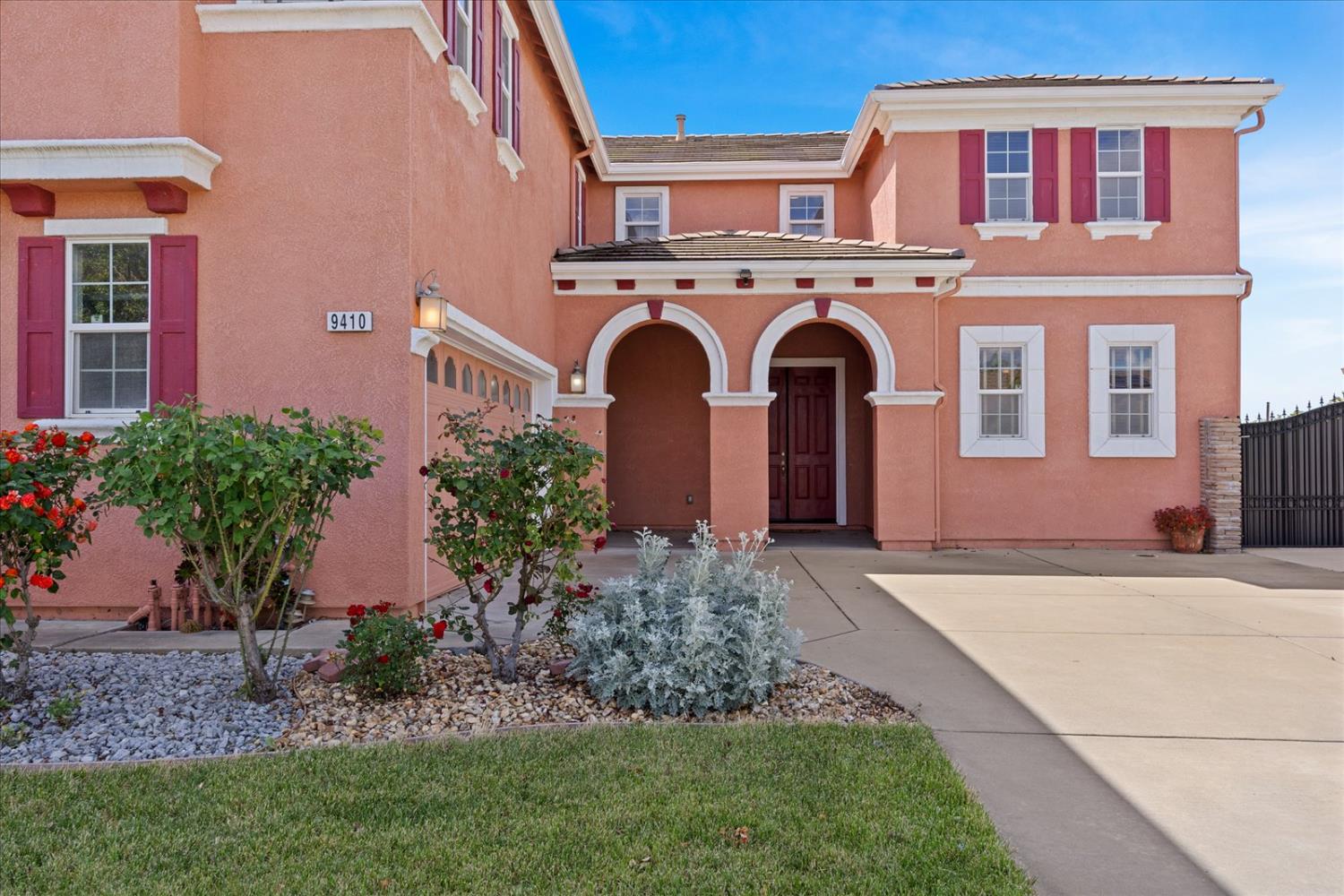 9410 Rose Court