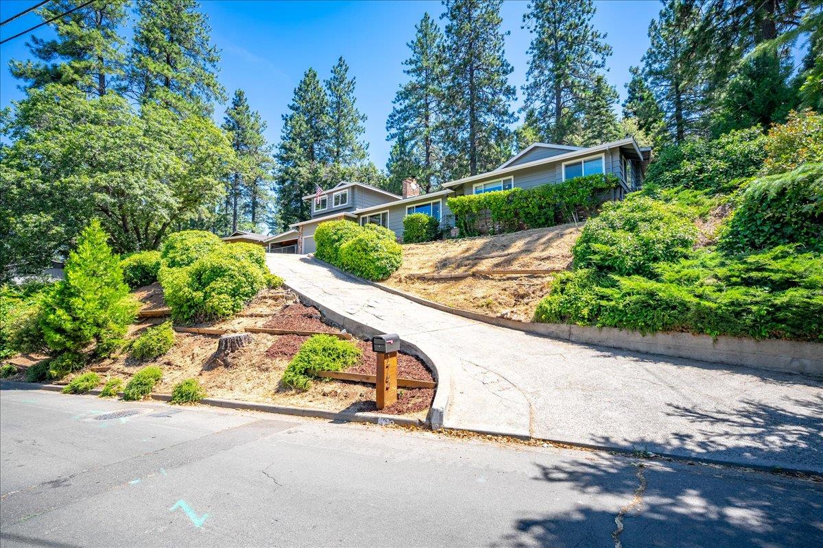 1764 Country Club Drive