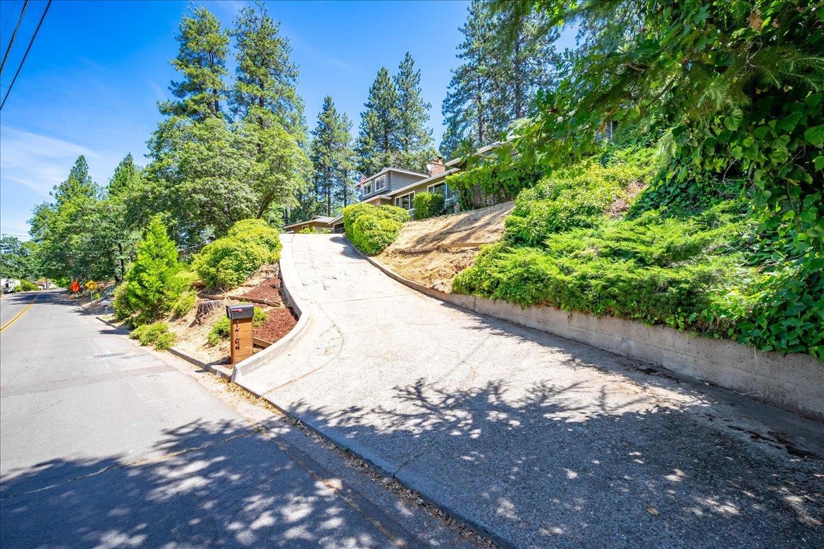 1764 Country Club Drive