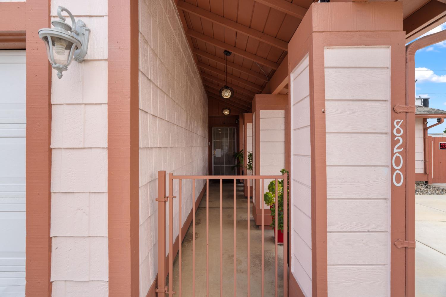 Sacramento, California 95828, United States, 3 Bedrooms Bedrooms, ,2 BathroomsBathrooms,Residential,Active,152038