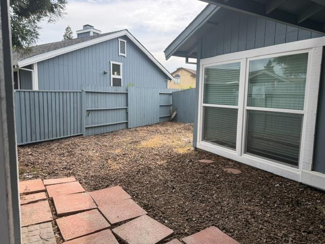 8107 Darien Circle