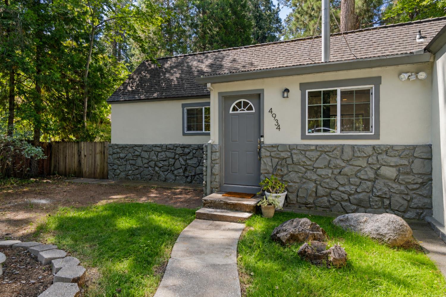 4934 Cedar Drive