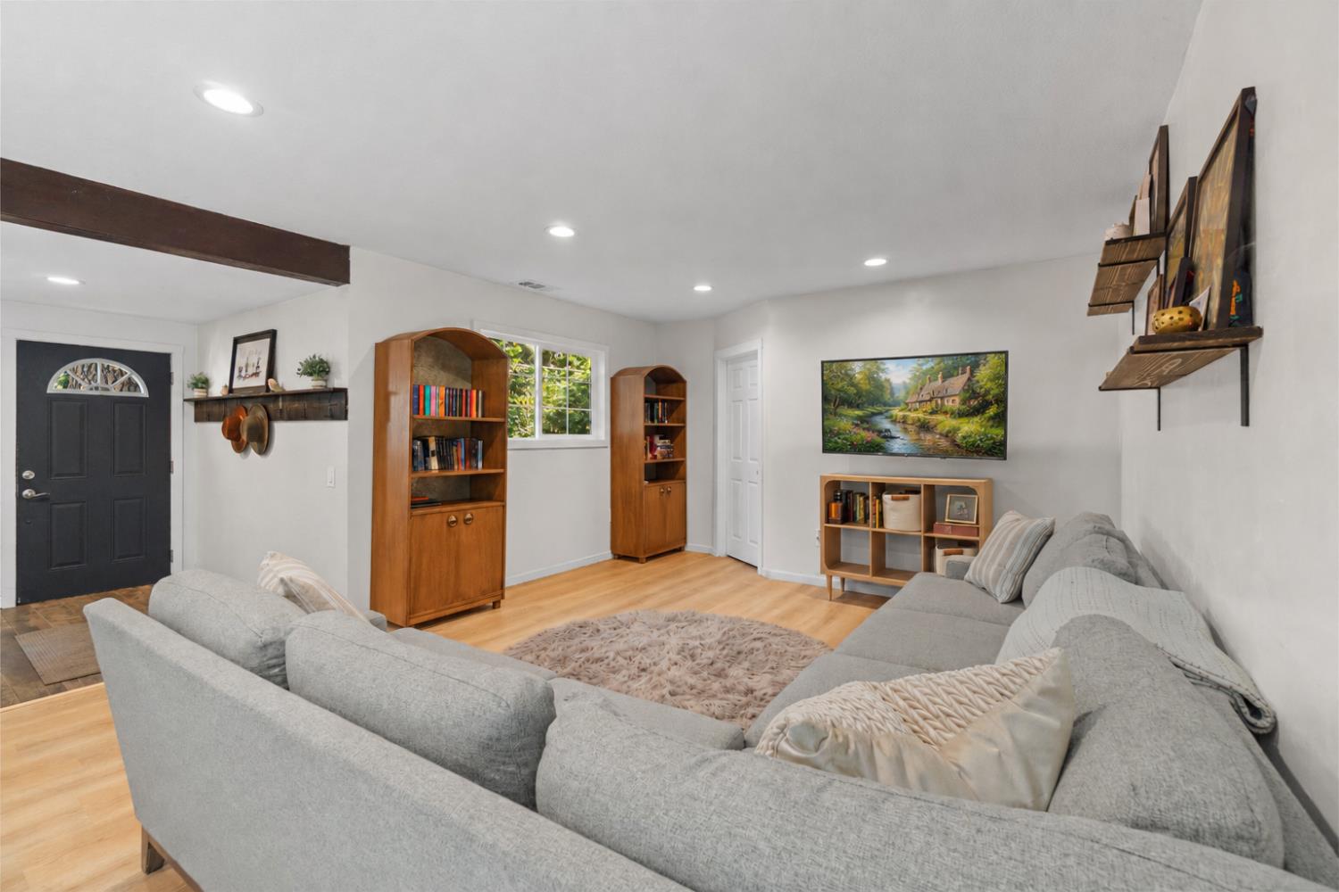 4934 Cedar Drive