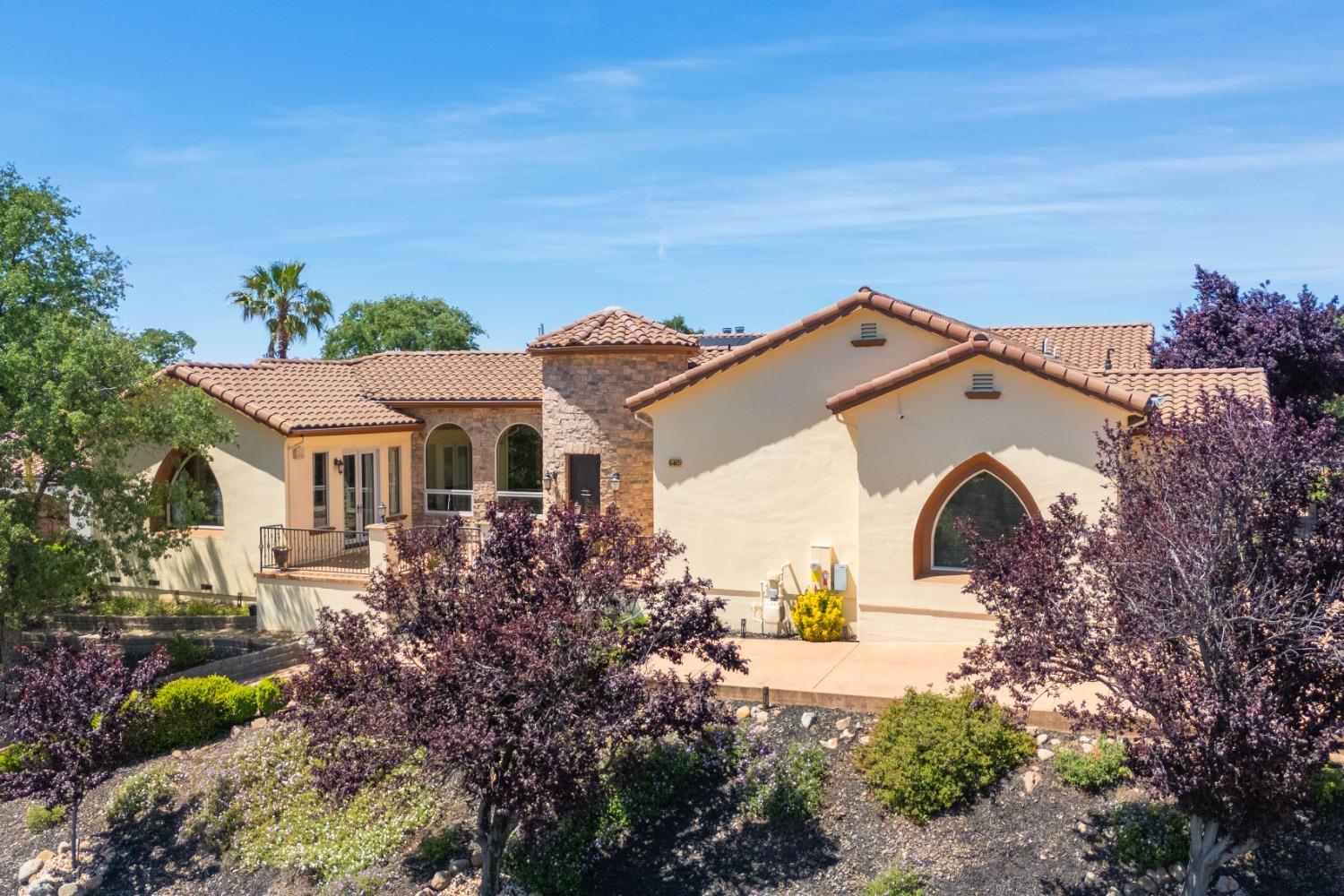 640 Lakeridge Drive