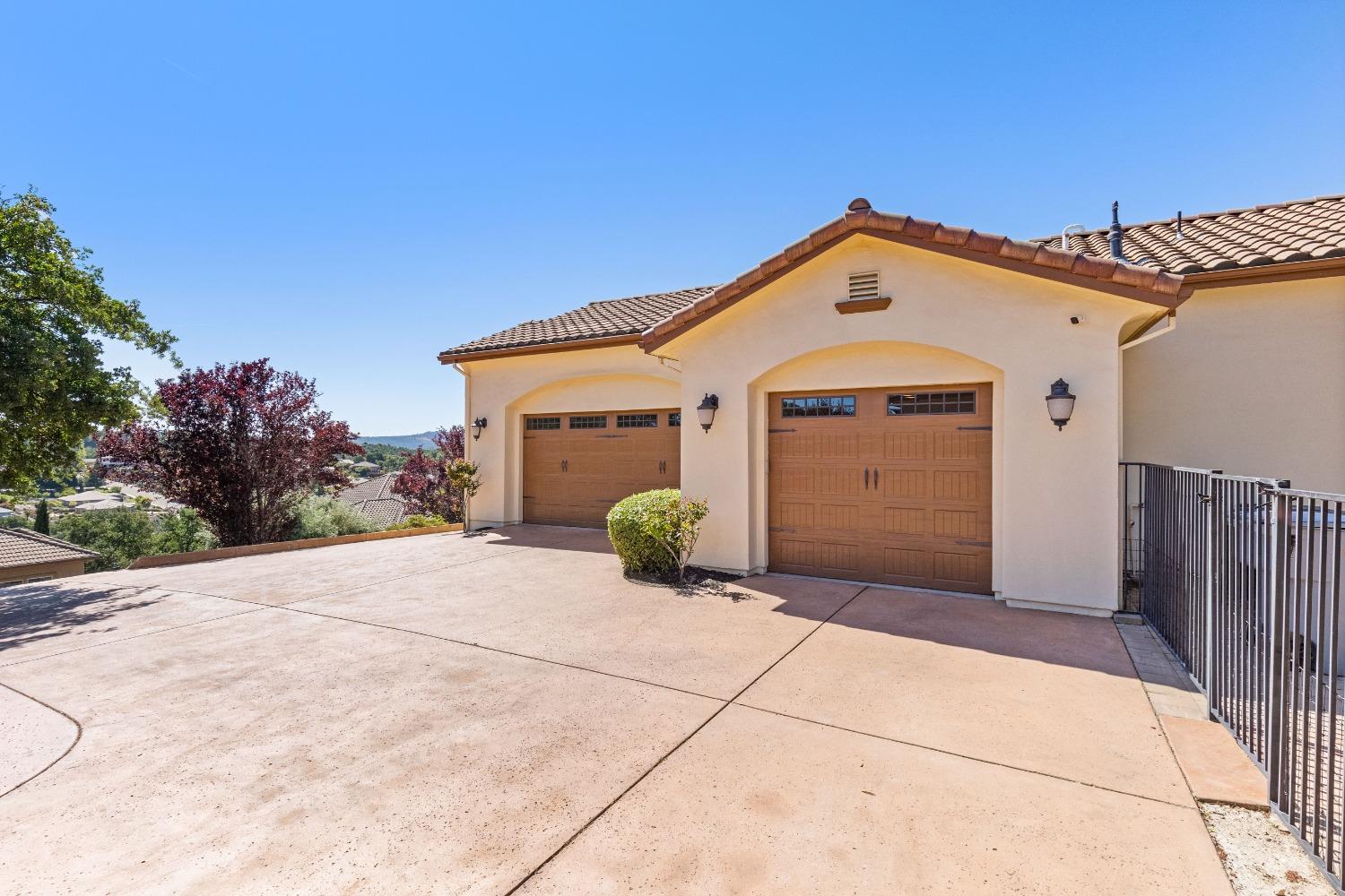 640 Lakeridge Drive
