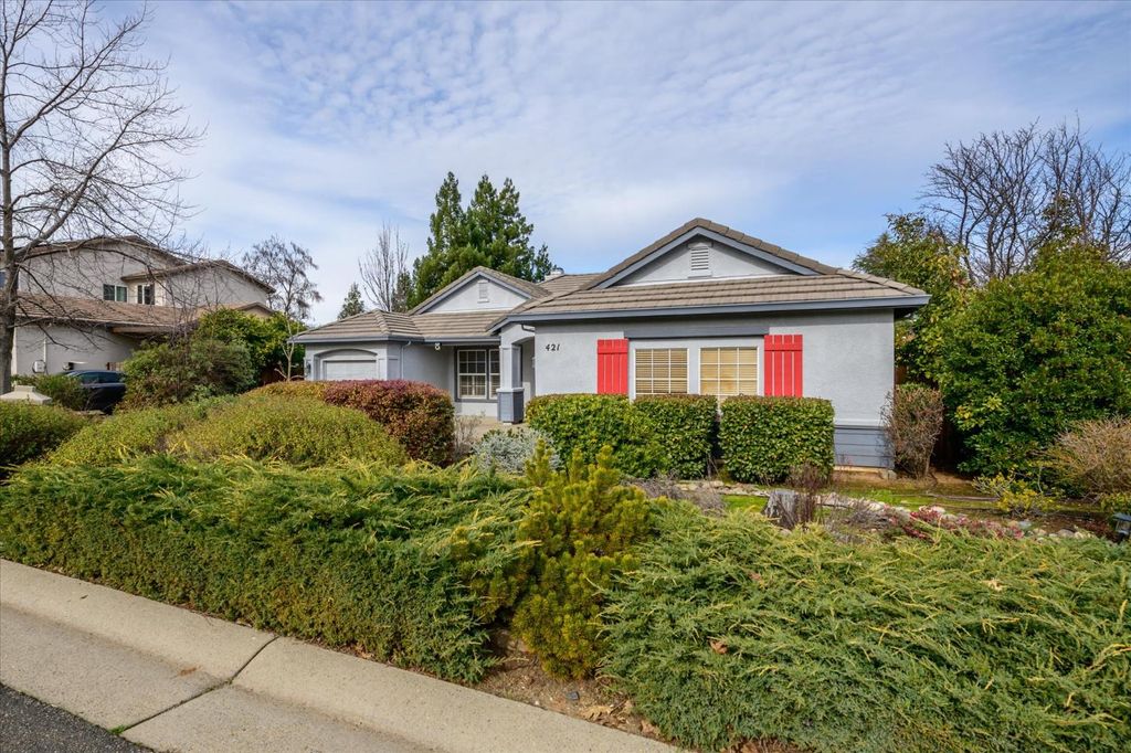 Photo of 421 Ashland Court, Shingle Springs, CA 95682 (MLS # 226005455)