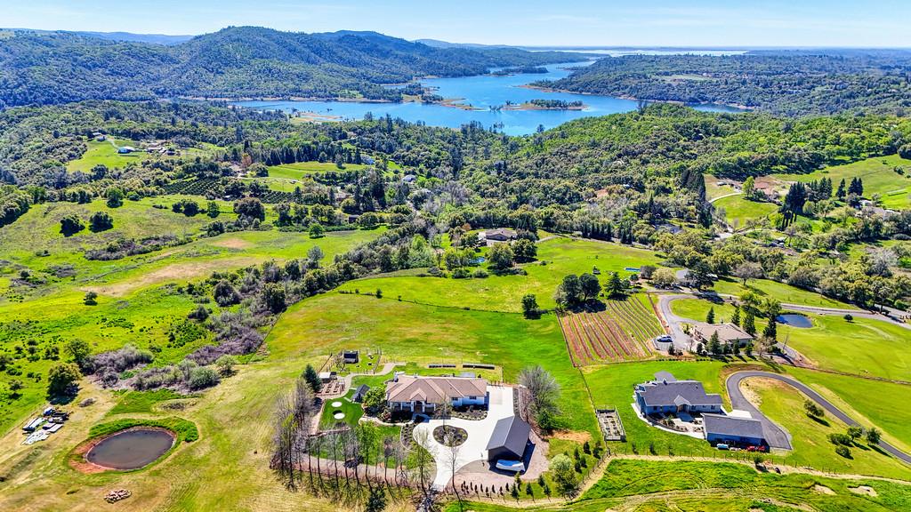 3185 Rattlesnake Road