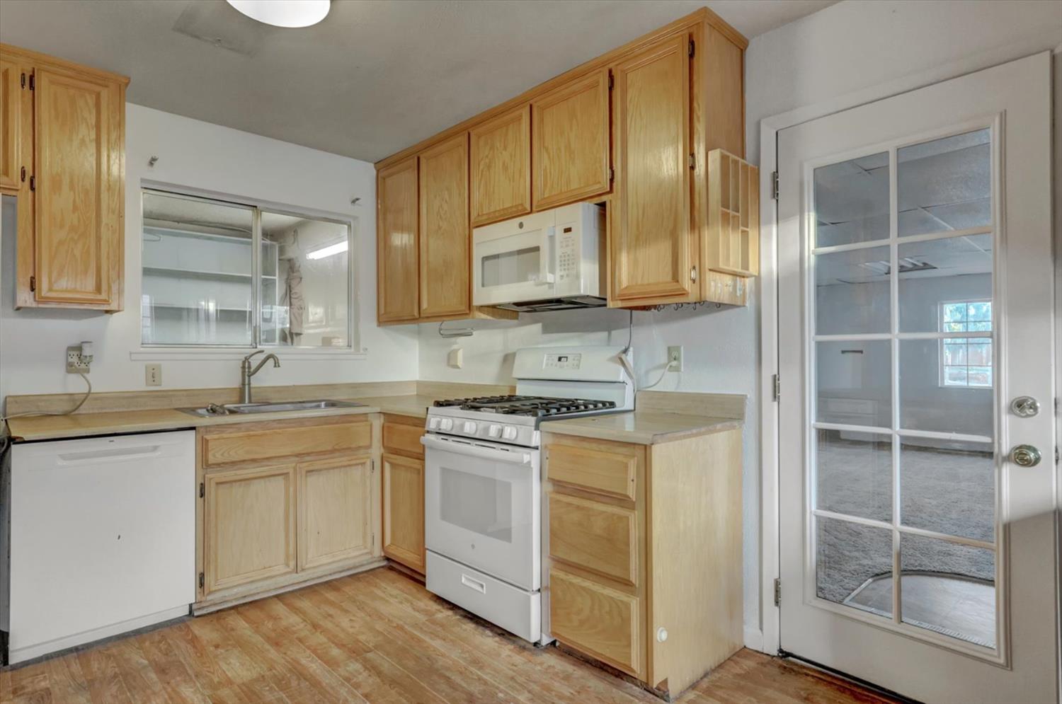 1158 Brookside Court