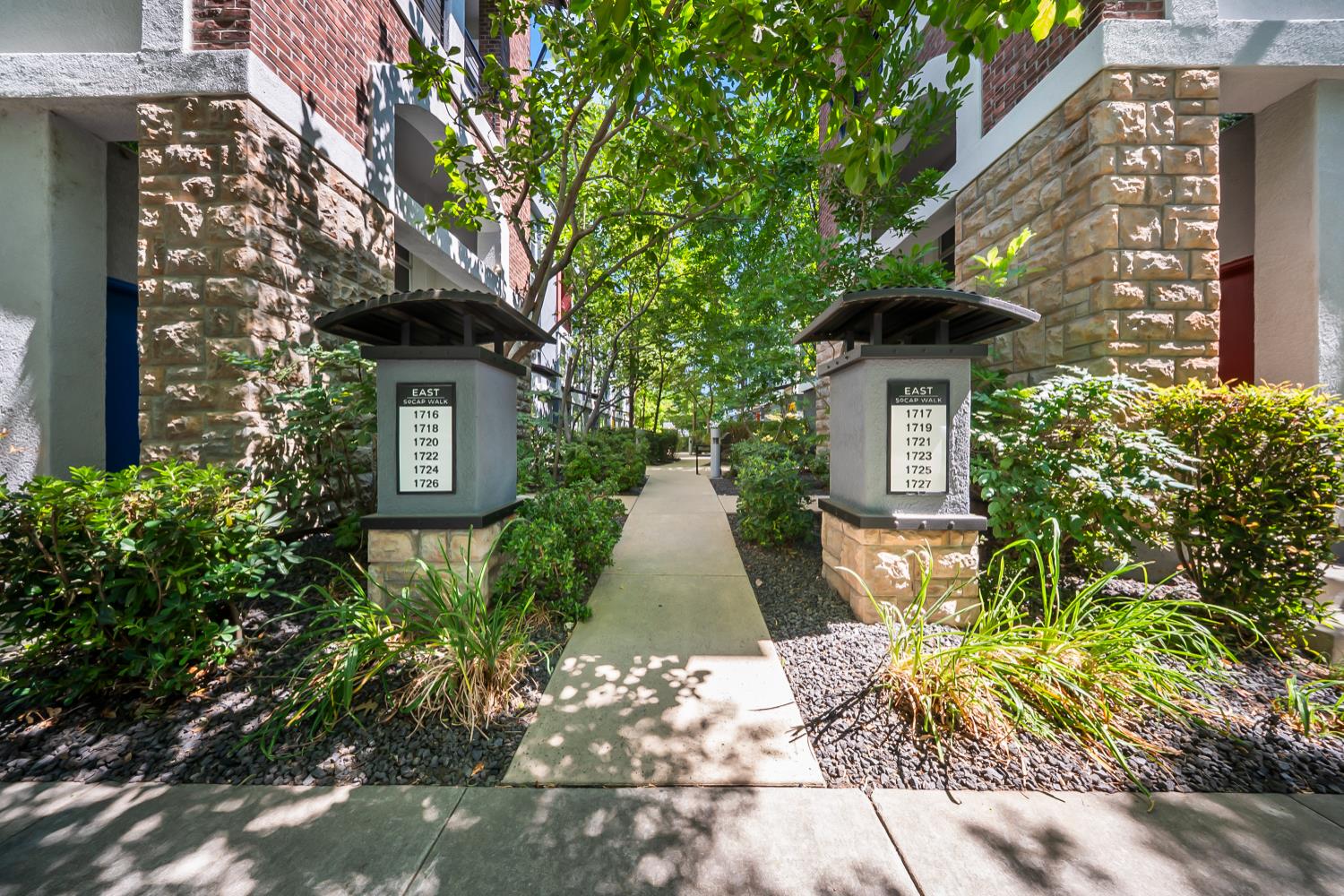 1722 E Socap Walk