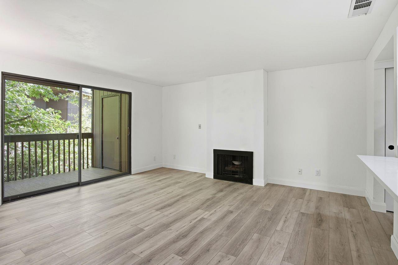 947 Fulton Avenue 522