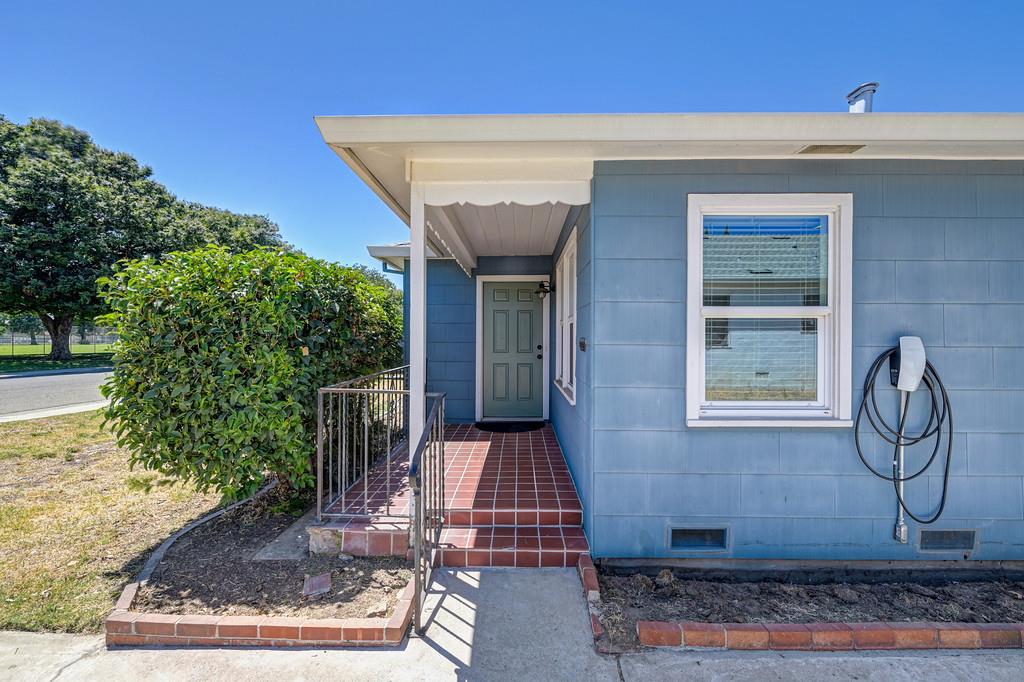 241 Mission Street