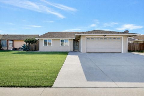 1660 Edwin Drive Yuba City CA 95993