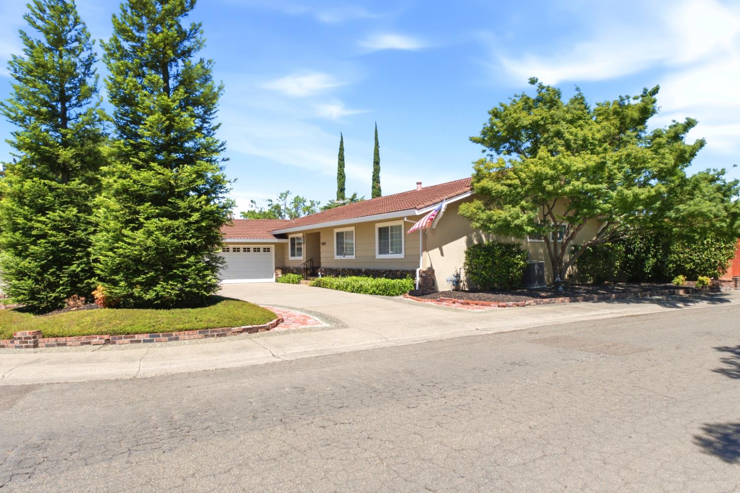 6401 Teal Way